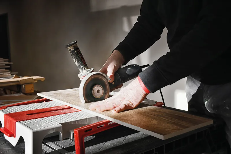 Fliesenschneidetisch zur Staubabsaugung "DOC Dust-Free" 6