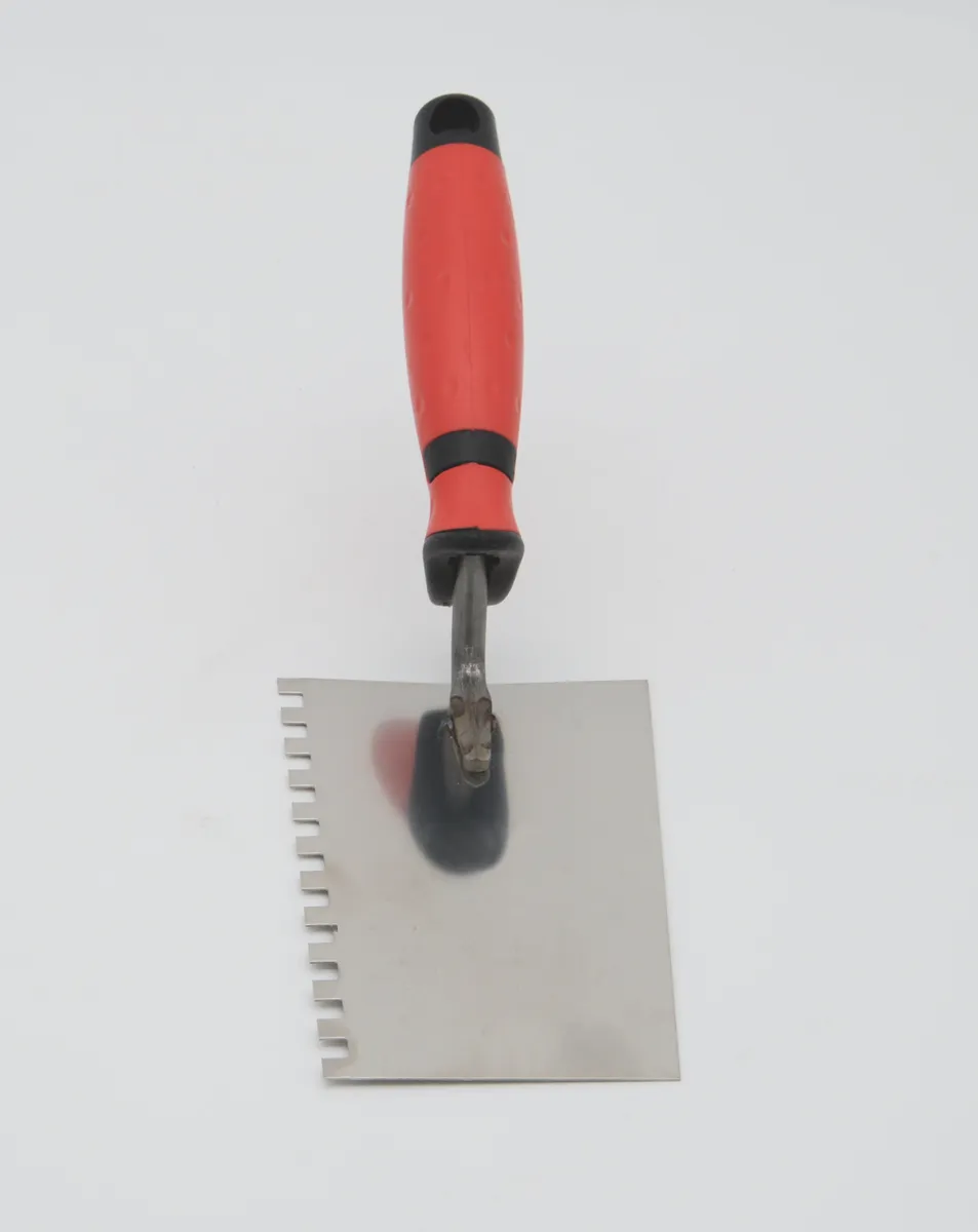 Berner Putzkelle 140 mm rostfrei mit Softgriff ,Zahnung 6x 6x 6 2