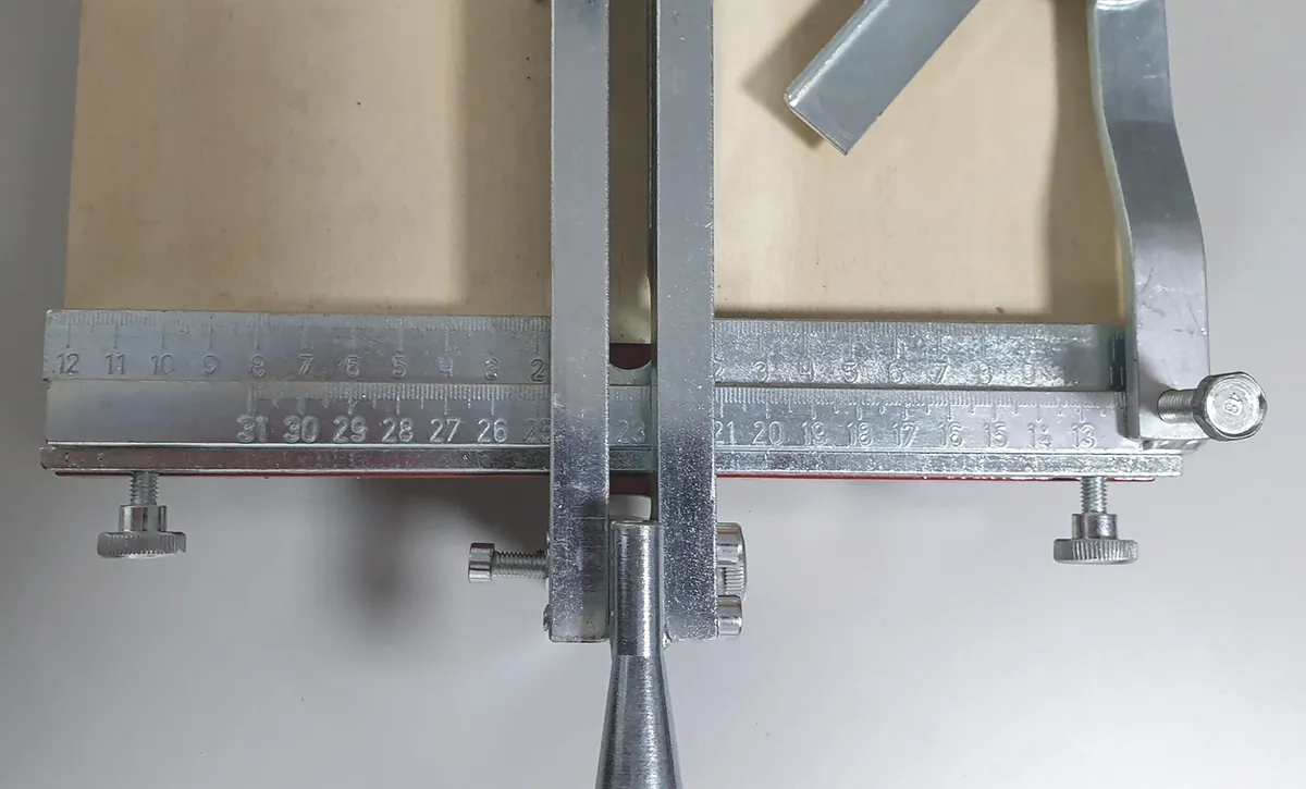 HP 610 mm Fliesenschneider Holz 1